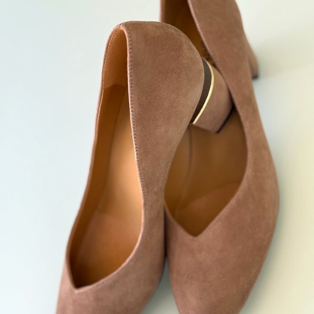 Mid Heel work shoe beige